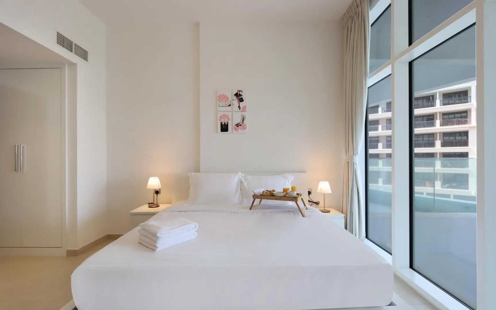 Livbnb-Tranquil 1B Steps To Palmboardwalk Sea View Dubai Apartment