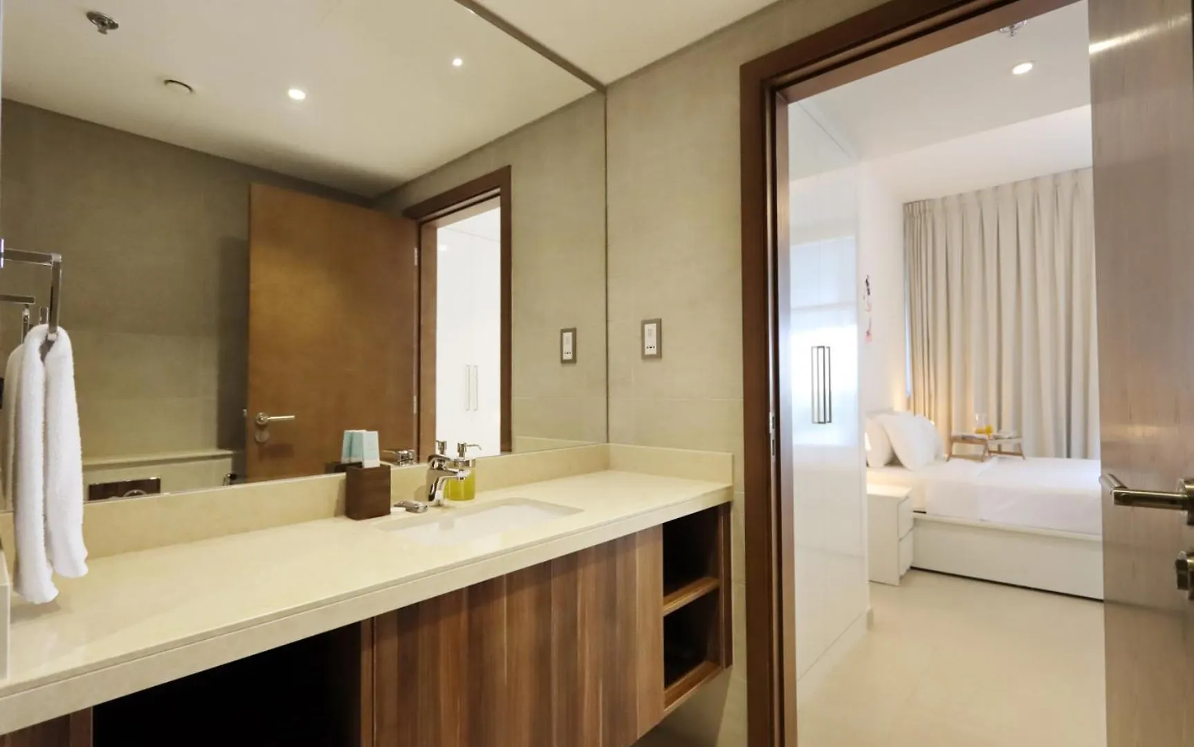 Livbnb-Tranquil 1B Steps To Palmboardwalk Sea View Dubai United Arab Emirates
